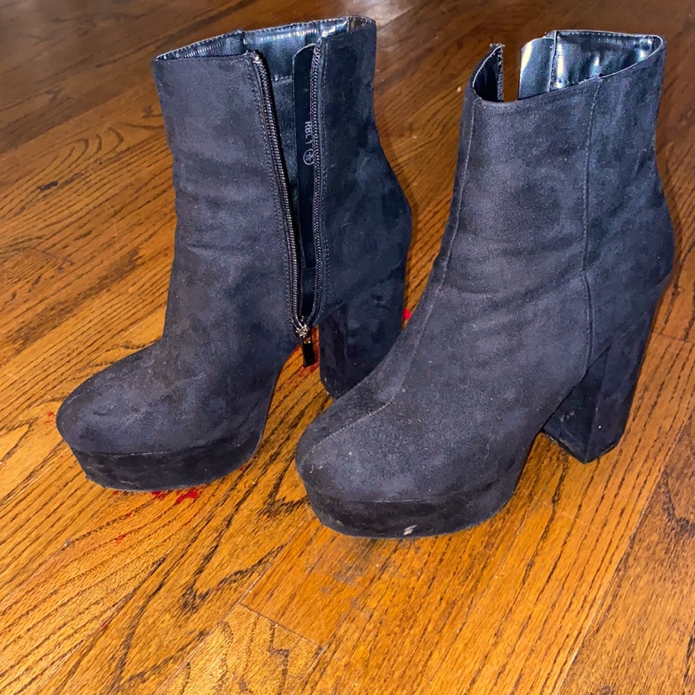 Platform boots
